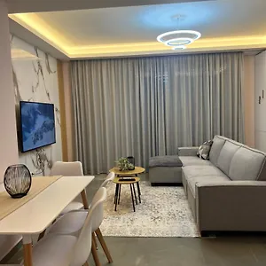 https://cozyapartmens.hotels-in-tirana.com